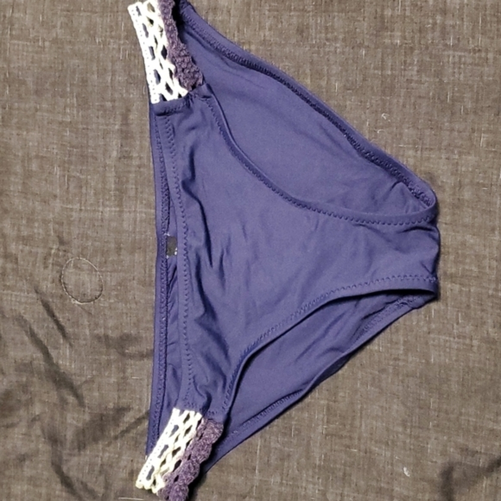 EUC Blue Becca Bikini Bottoms 👽 👽